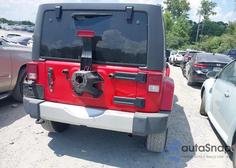 2014 Jeep Wrangler Unlimited Sahara z USA, uszkodzony, nr VIN 1C4BJWEG9EL152833